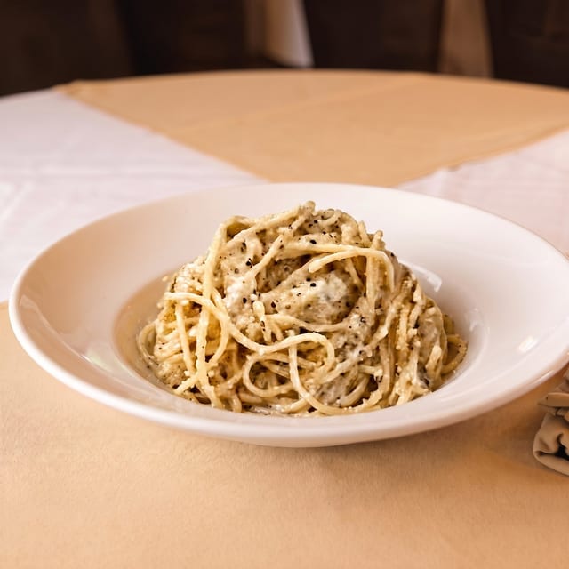 Spaghetti Cacio e Pepe.